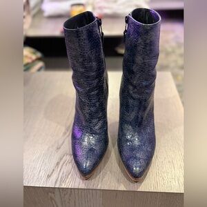 Stuart Weitzman Blue Snake-print Leather Boots